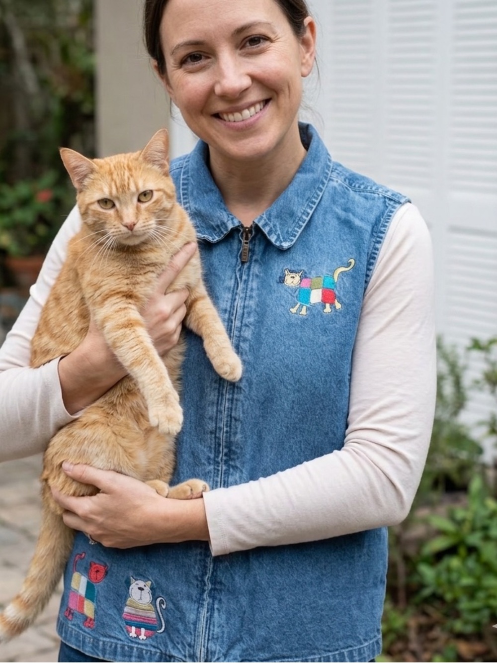 Vintage Christopher & Banks Size Medium Embroidered Cats Denim Blue Jean Vest
